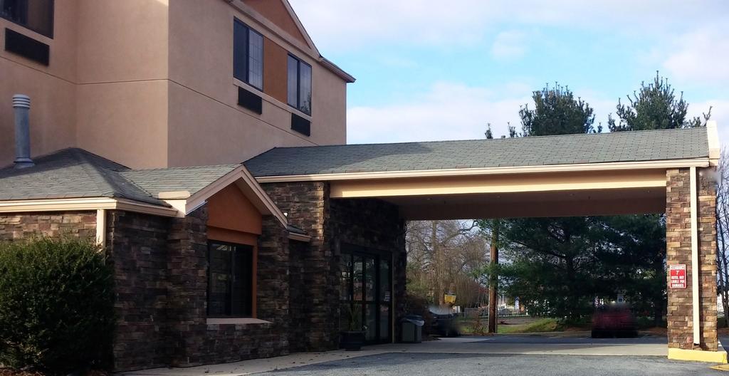 Baymont By Wyndham Newark At University Of Delaware Extérieur photo