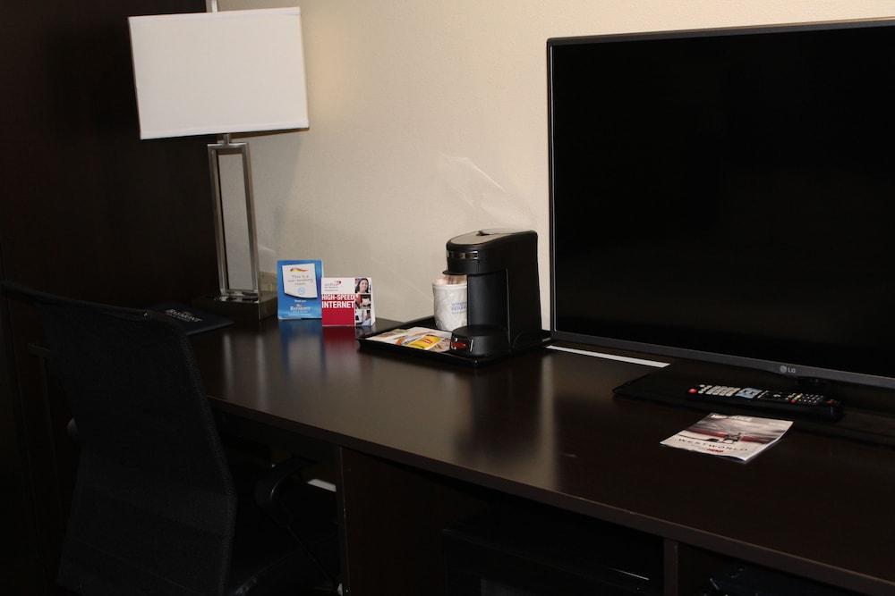 Baymont By Wyndham Newark At University Of Delaware Extérieur photo