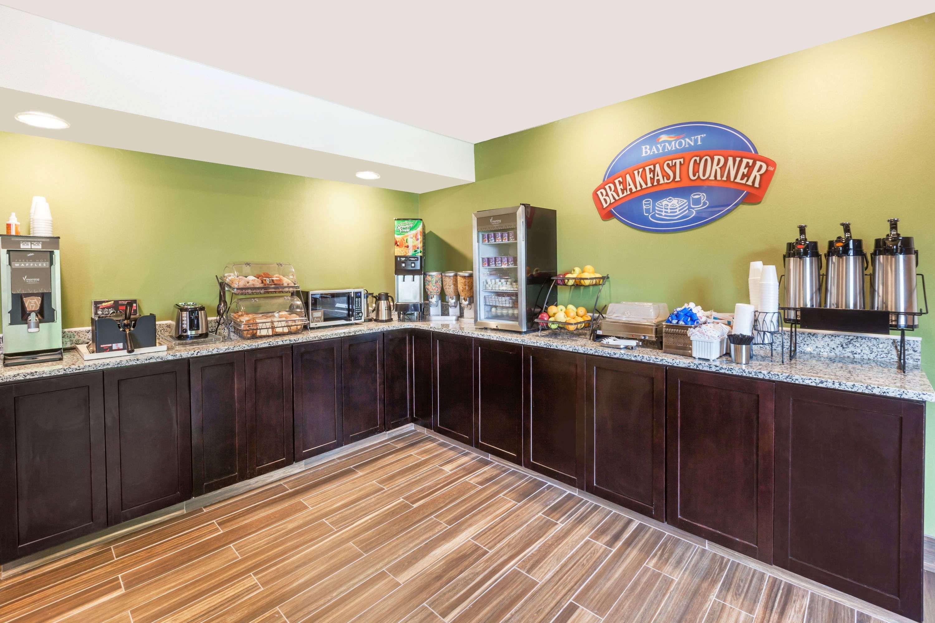 Baymont By Wyndham Newark At University Of Delaware Extérieur photo