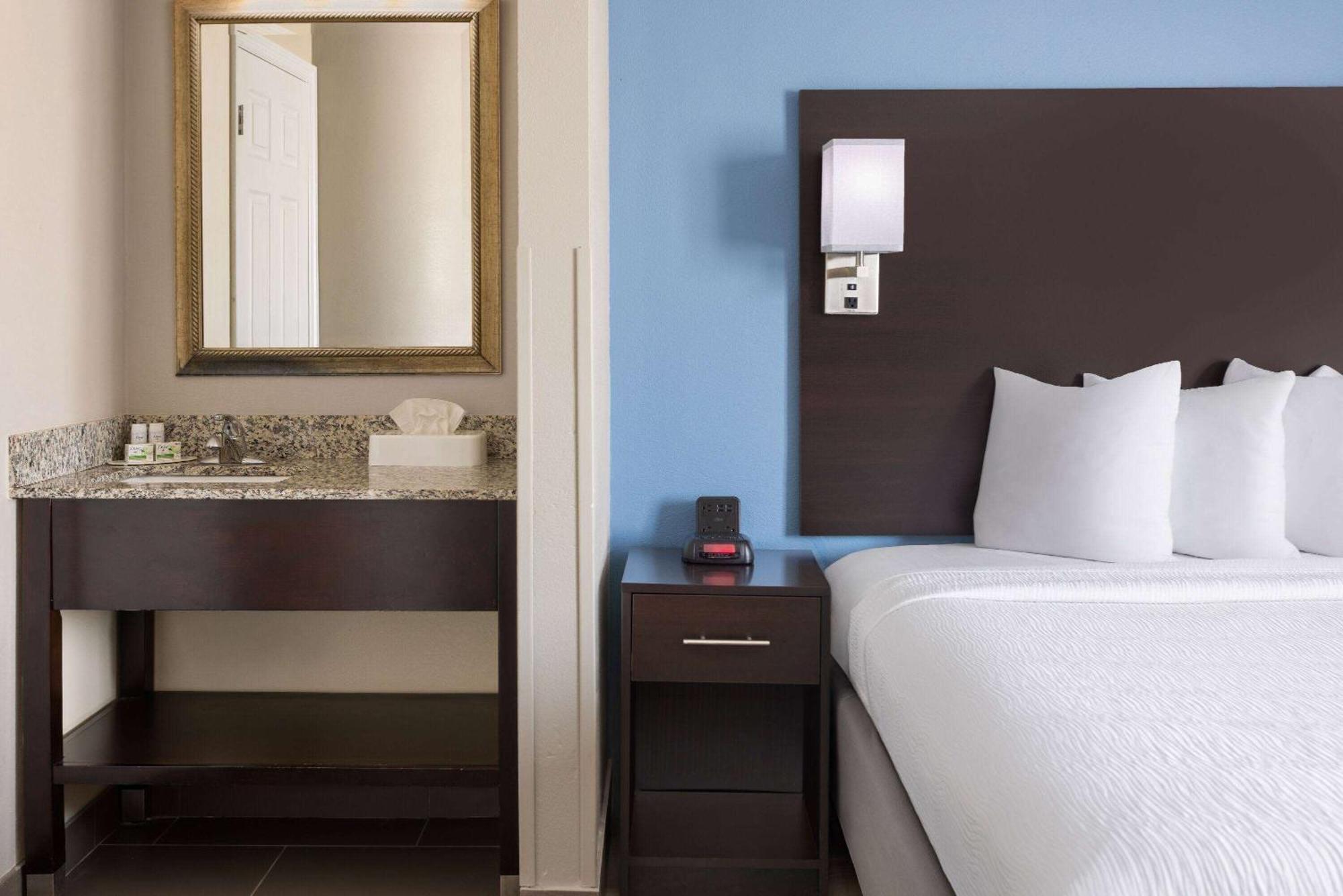 Baymont By Wyndham Newark At University Of Delaware Extérieur photo