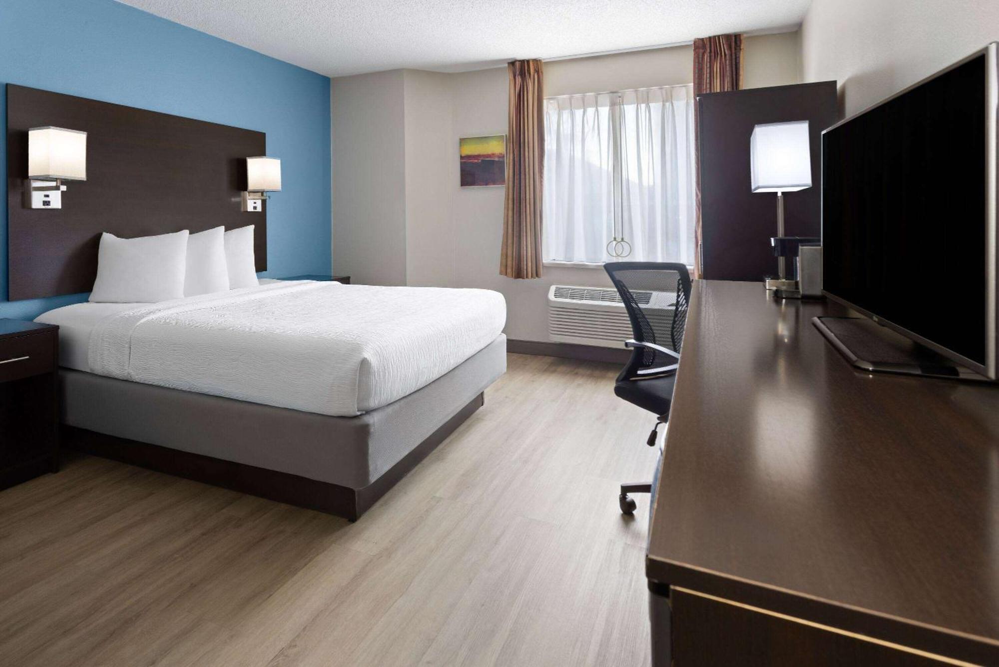 Baymont By Wyndham Newark At University Of Delaware Extérieur photo