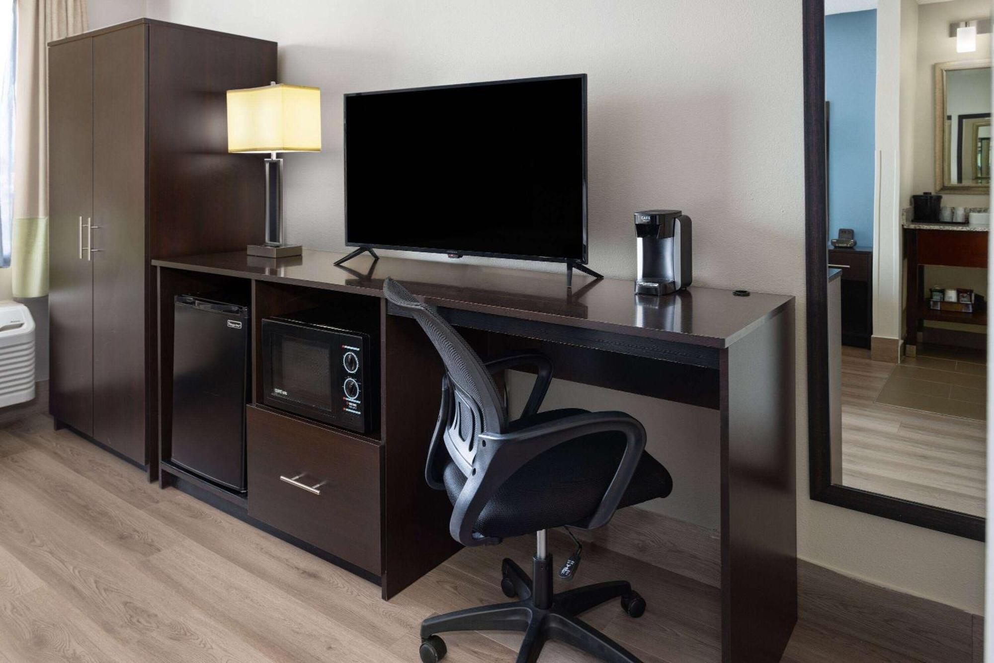 Baymont By Wyndham Newark At University Of Delaware Extérieur photo