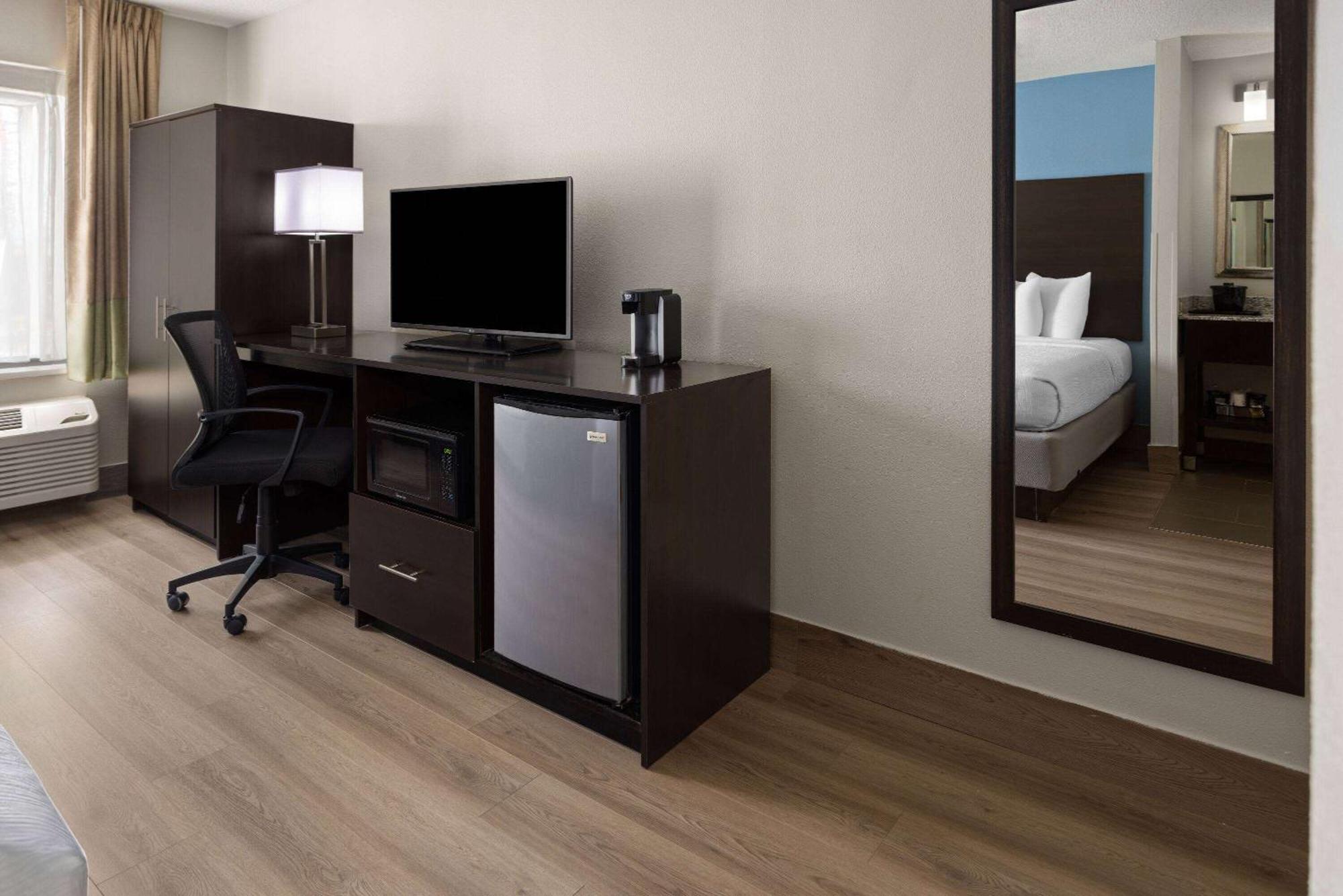 Baymont By Wyndham Newark At University Of Delaware Extérieur photo