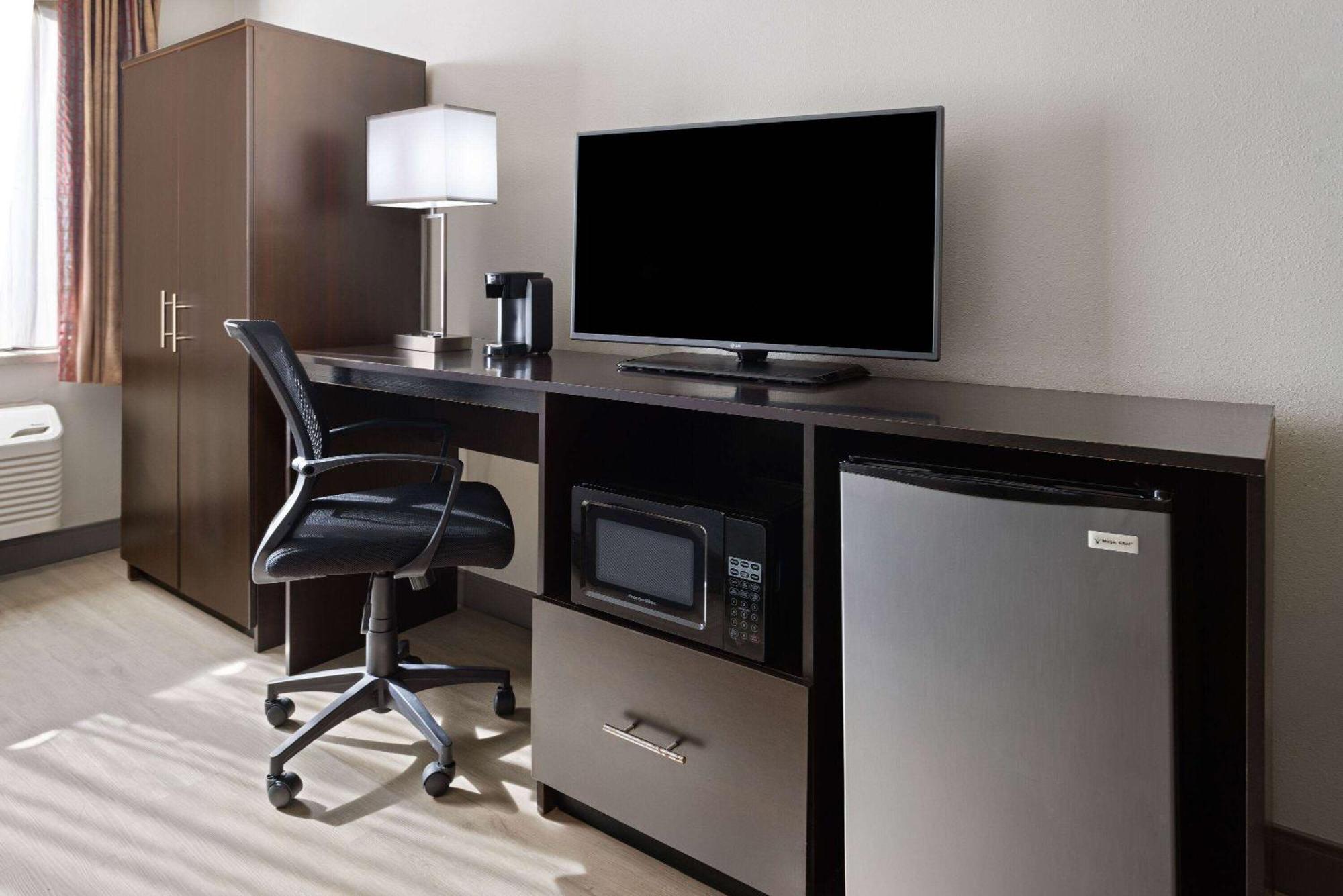 Baymont By Wyndham Newark At University Of Delaware Extérieur photo