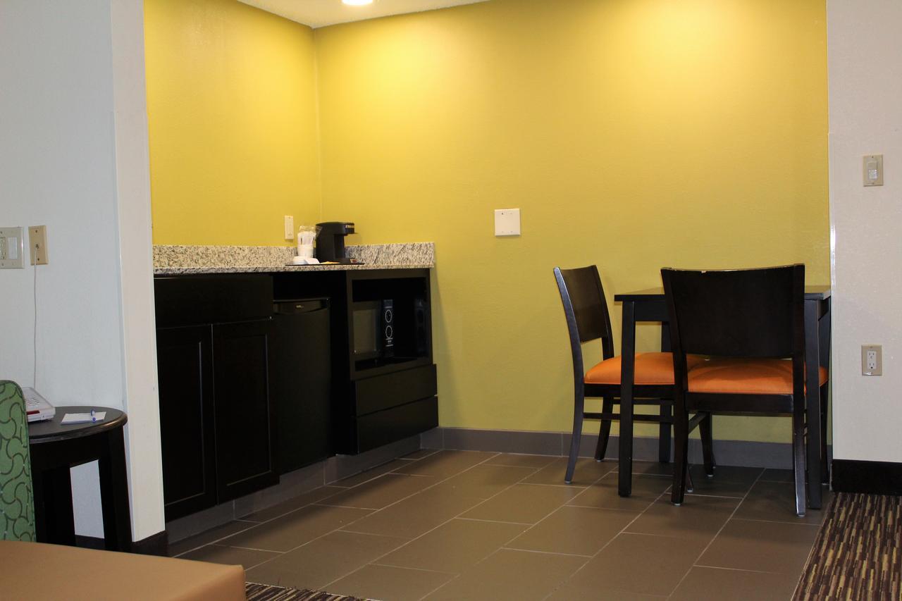 Baymont By Wyndham Newark At University Of Delaware Extérieur photo